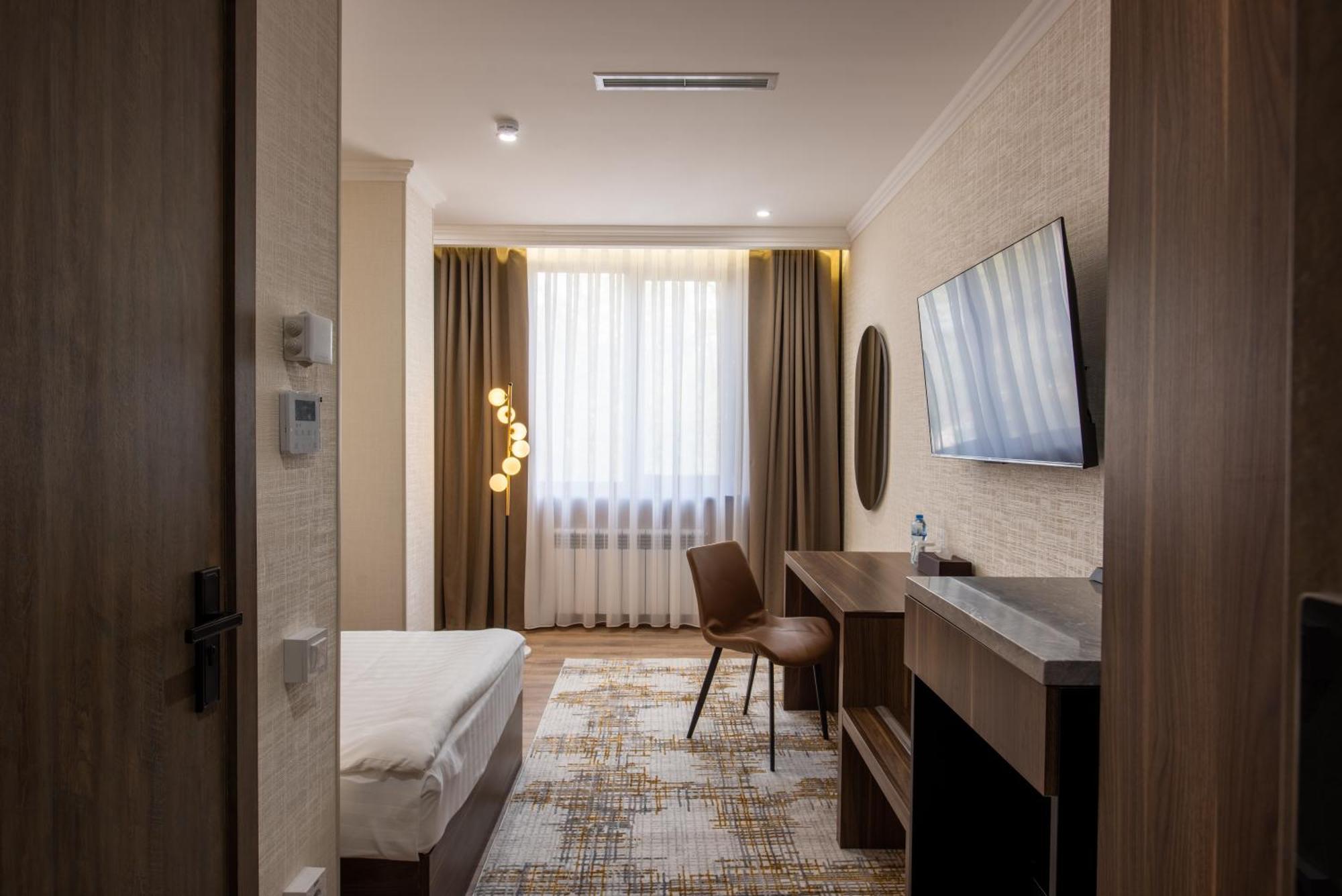 Silk Road Premium Hotel Ташкент Екстер'єр фото